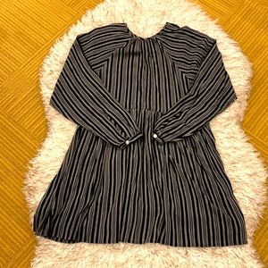 Christy Dawn Dress. Beautiful fabric and comfortable style! Worn once, like new!